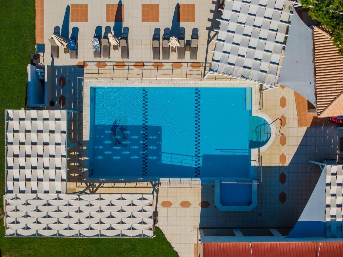 Mesogeios Hotel Marathopoli Exterior foto
