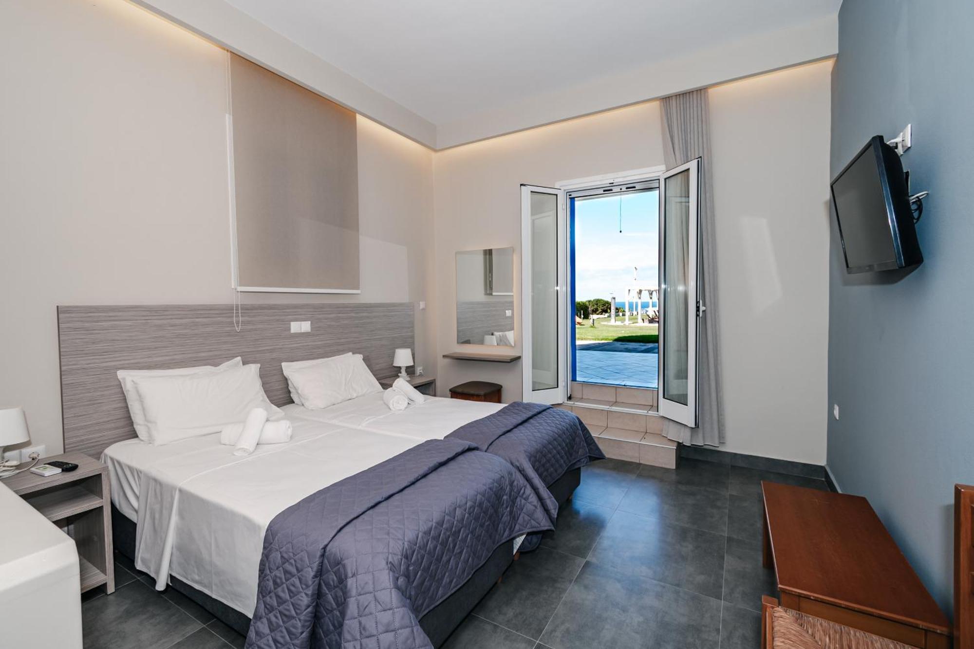 Mesogeios Hotel Marathopoli Exterior foto